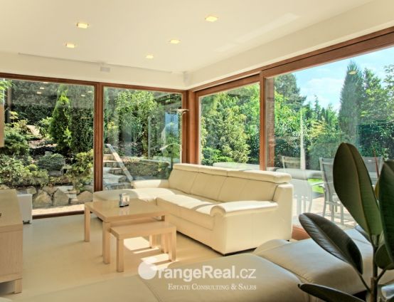 _DSC0254_1And2More z tiff A